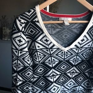 Banana Republic | Aztec/tribal print | sweater